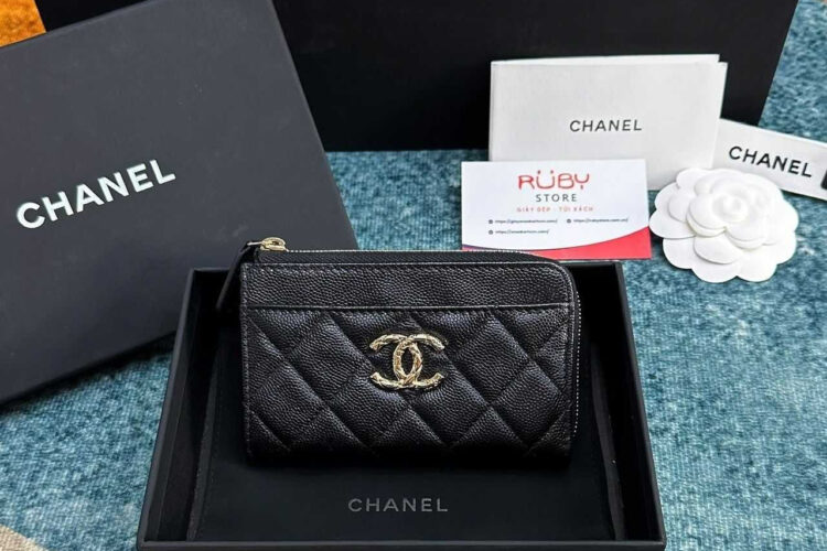 Ví CN 24B Zip Card Holder Black Caviar CC Logo Màu Đen Da Bê