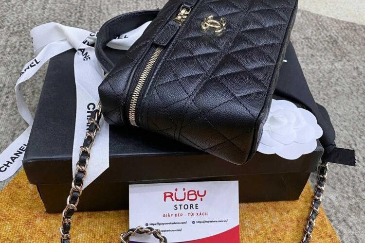Túi CN 25C Vanity With Chain Black Caviar Màu đen