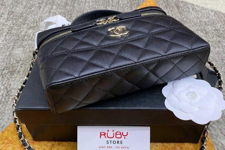 Túi CN 25C Vanity With Chain Black Caviar Màu đen