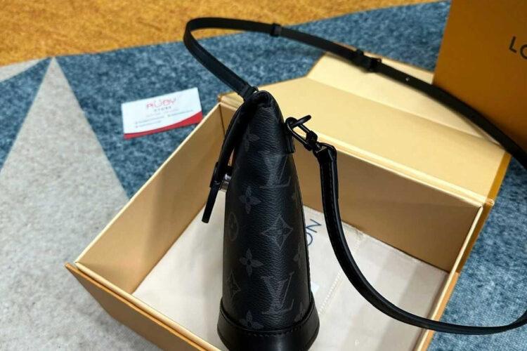 Túi LV Envelope Pouch M11613 Monogram Eclipse Xám Đen