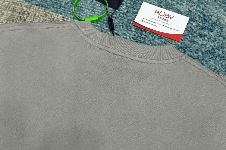 Áo Thun Prada Triangle T-Shirt Grey Màu Xám