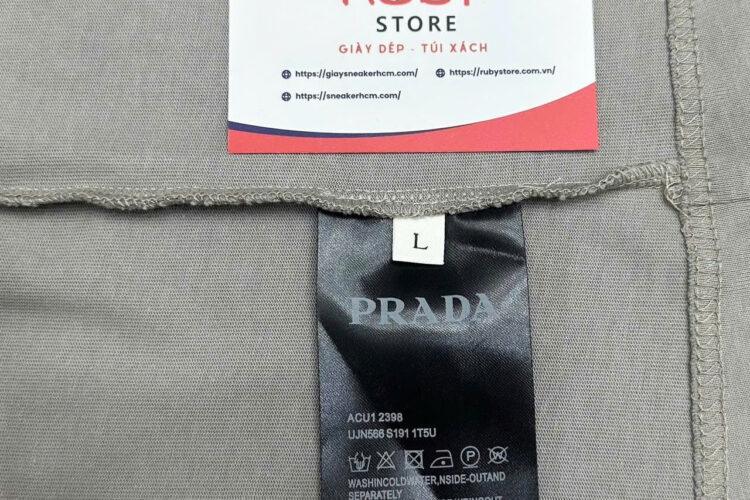 Áo Thun Prada Triangle T-Shirt Grey Màu Xám