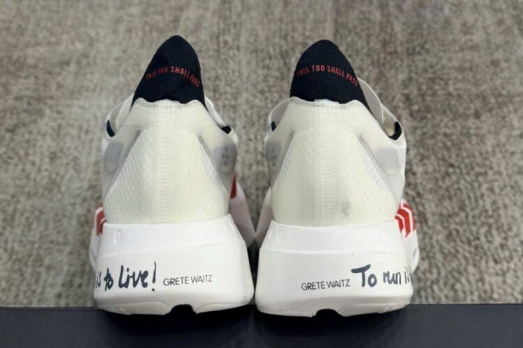 Giày Adizero Adios Pro 4 Off White Better Scarlet Black Trắng đỏ đen