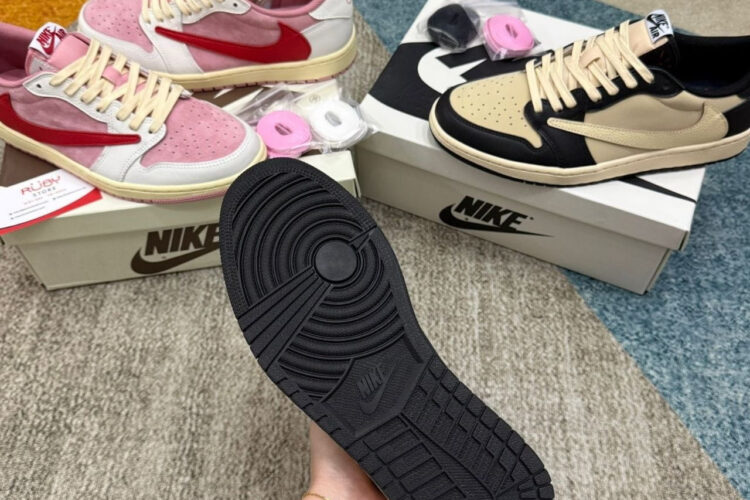 Giày Air Jordan 1 Low OG Travis Scott Pale Vanilla đen Be