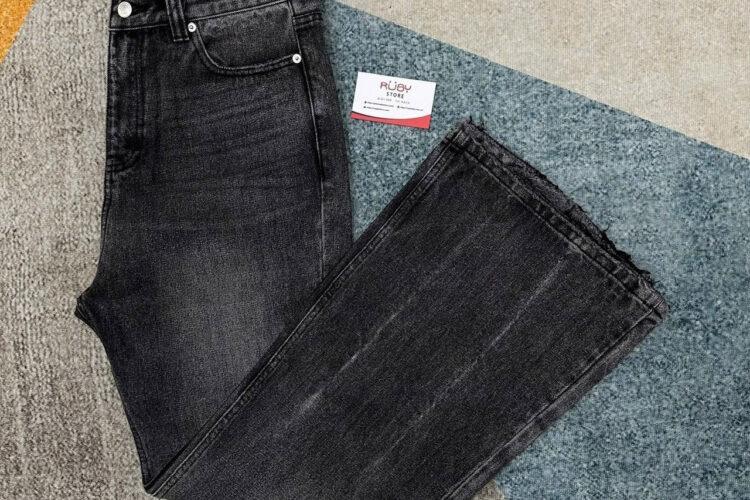 Quần Jean Balenciaga Black Flared Jeans Màu Đen