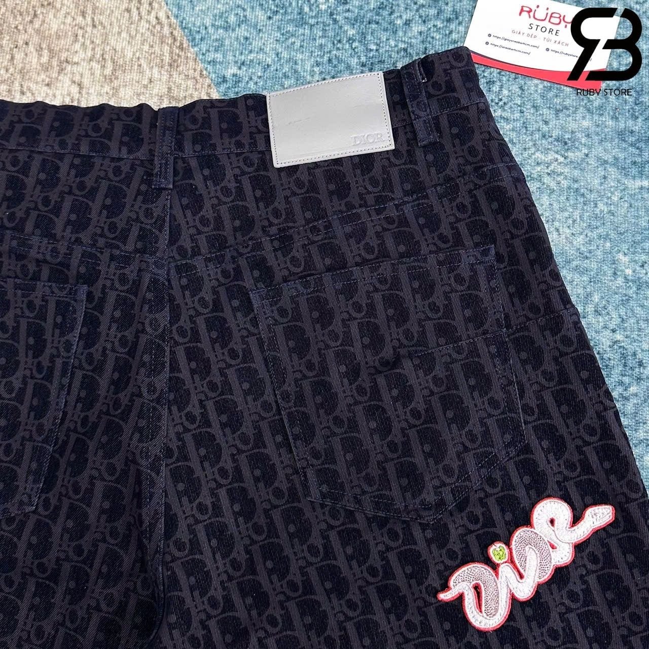 Quần Short Dior And Kaws Jean Heritage Dior Oblique Shorts