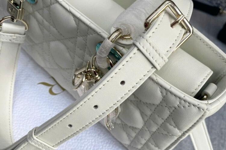 Túi Dior Medium Lady D-Joy Latte Lambskin GHW Màu Kem