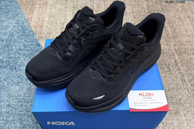 Hình ảnh thực tế Giày Hoka Bondi 9 Triple Black Màu Đen tại Ruby Store