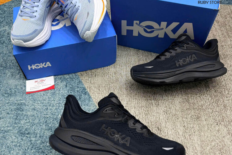 Hình ảnh thực tế Giày Hoka Bondi 9 Triple Black Màu Đen tại Ruby Store