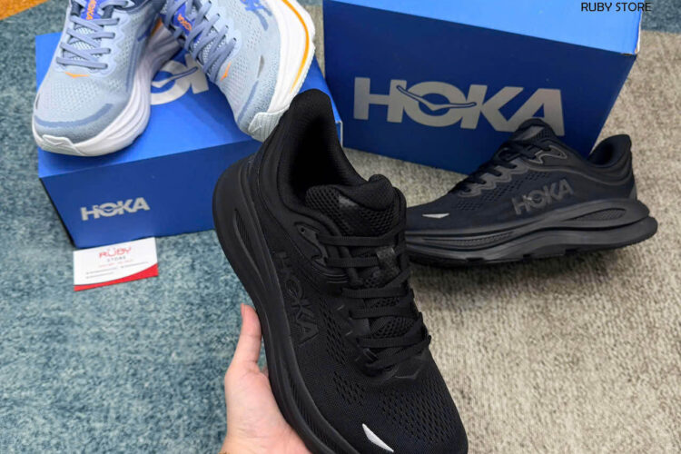 Hình ảnh thực tế Giày Hoka Bondi 9 Triple Black Màu Đen tại Ruby Store