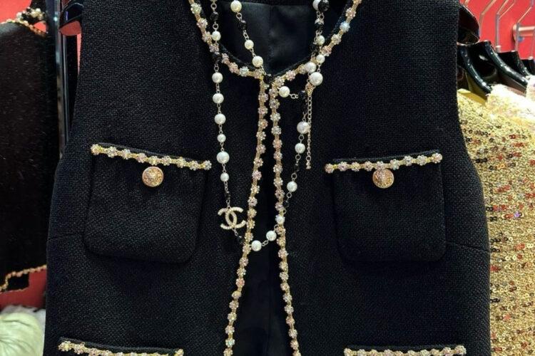 Áo CN 2025 Tweed Vest Black Gold Màu Đen Vàng