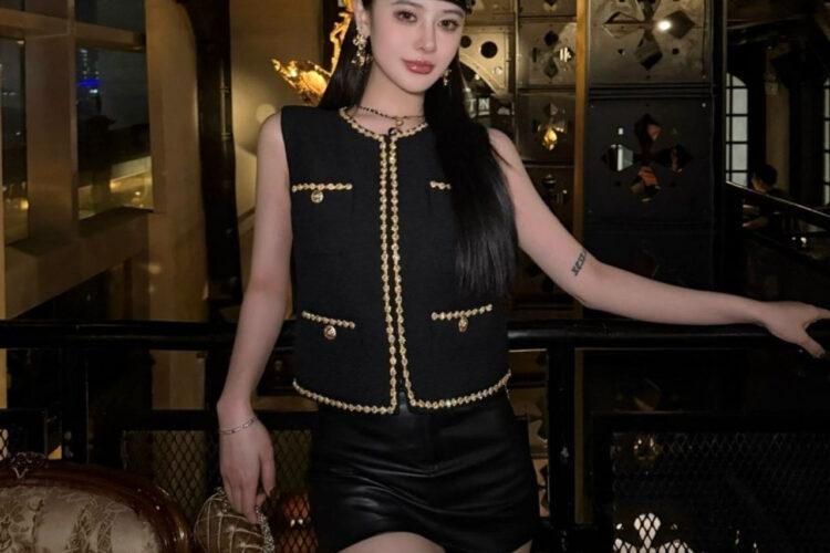 Áo CN 2025 Tweed Vest Black Gold Màu Đen Vàng