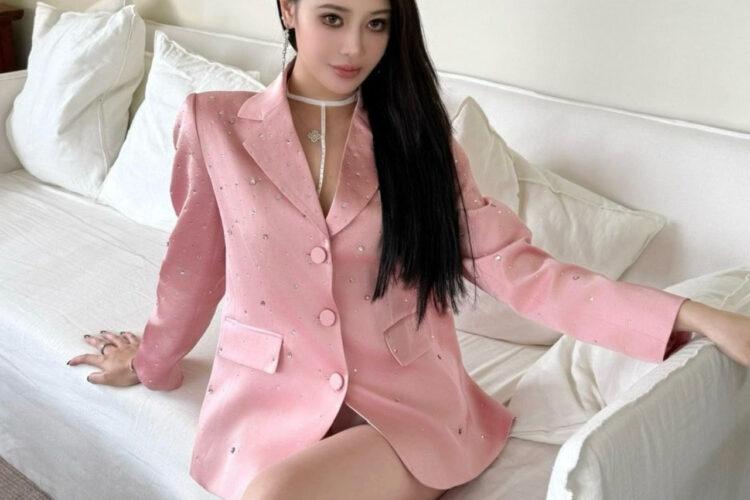 Áo YSL Pink Blazer Jacket with Crystal Màu Hồng