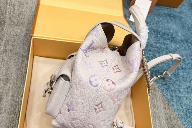 Ba Lô LV Backup Monogram Empreinte M15113 Màu Kem