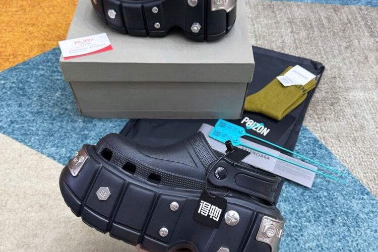 Dép Balenciaga HardCrocs Mule In Black Rubber Màu Đen