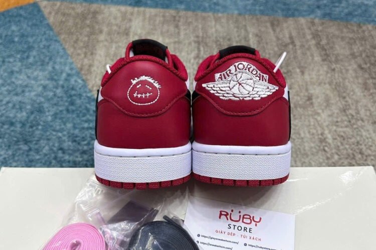 Giày Air Jordan 1 Low OG Travis Scott Chicago đỏ trắng