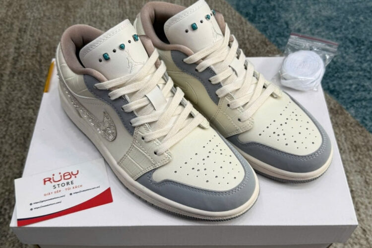 Giày Air Jordan 1 Low Sail Soft Pearl Màu Kem Xanh