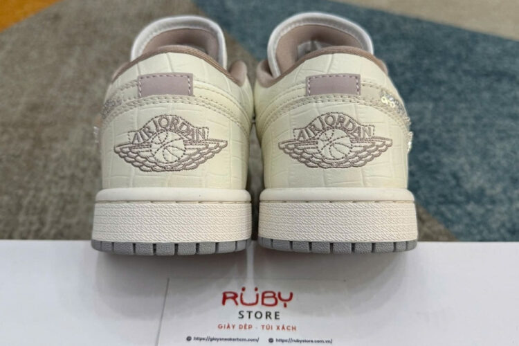 Giày Air Jordan 1 Low Sail Soft Pearl Màu Kem Xanh