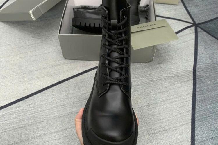 Giày Balenciaga Strike Lace Up Boots Black Calfskin Màu Đen