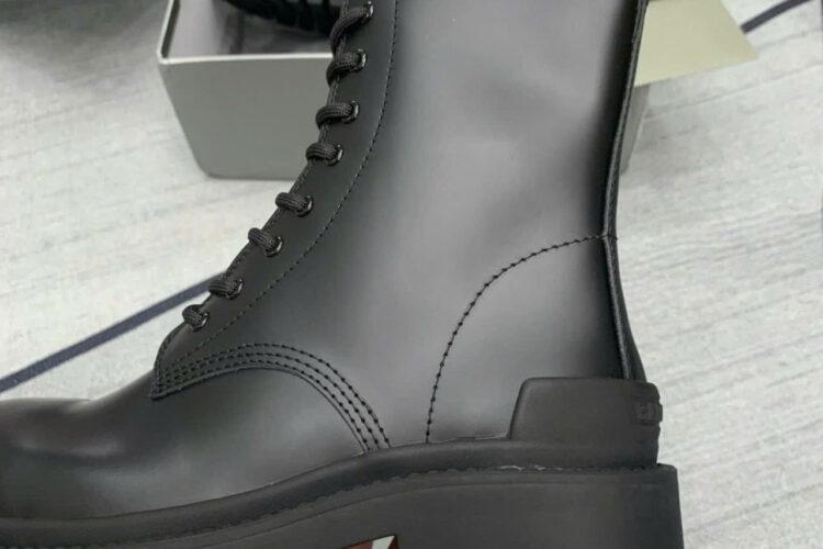 Giày Balenciaga Strike Lace Up Boots Black Calfskin Màu Đen