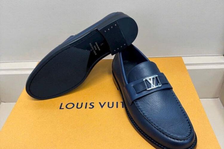 Giày Lười LV Major Loafer Navy Grained Calfskin SHW