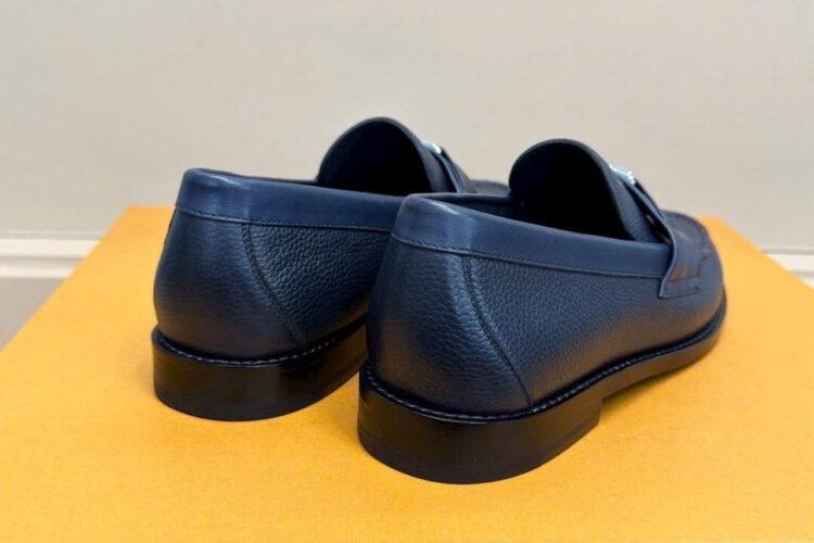 Giày Lười LV Major Loafer Navy Grained Calfskin SHW