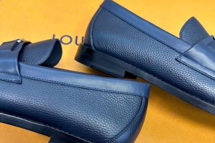Giày Lười LV Major Loafer Navy Grained Calfskin SHW