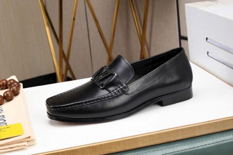 Giày Lười LV Montaigne Loafer Black Leather Màu Đen