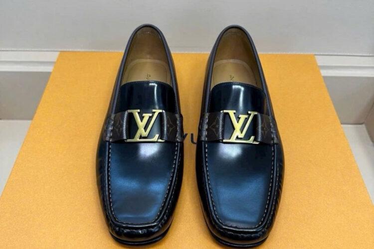 Giày Lười LV Montaigne Loafer Black Monogram Khóa Vàng