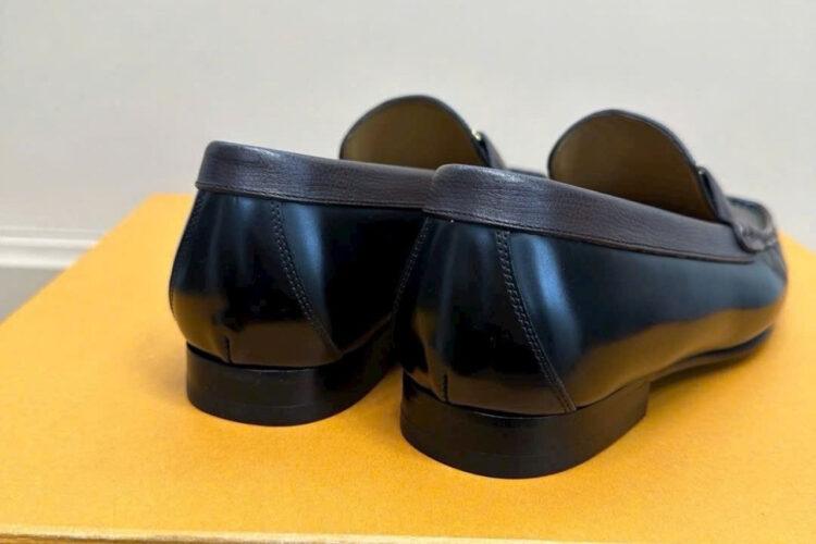 Giày Lười LV Montaigne Loafer Black Monogram Khóa Vàng