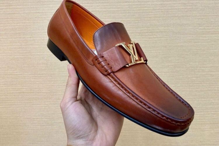 Giày Lười LV Montaigne Loafer Cognac Waxed Leather