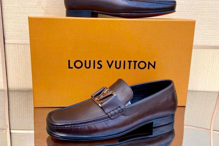Giày Lười LV Montaigne Loafer Mocha Leather Màu Nâu