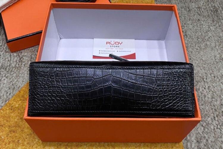 Túi Hermes Kelly Pochette 22 Noir Matte Crocodile PHW May Tay