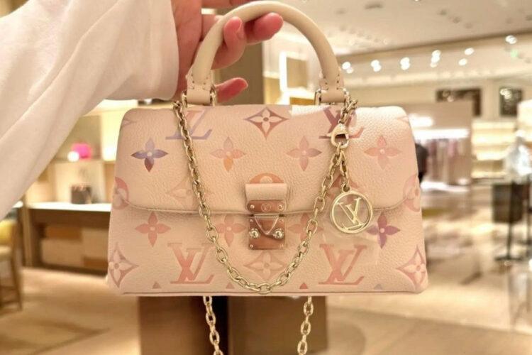 Túi LV Nano Madeleine Monogram Empreinte M25596 Màu Kem