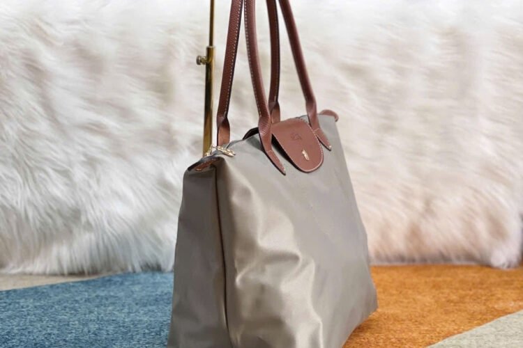 Túi Longchamp Le Pliage Medium Nylon Shoulder Màu Xám