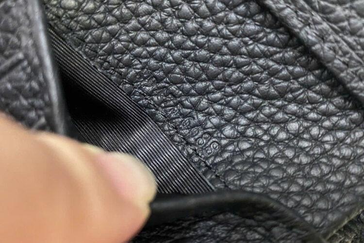 Ví Gucci GG Jumbo Bi-Fold Wallet In Black Leather Màu đen