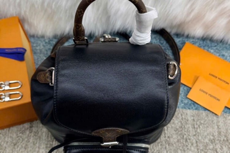 Ba Lô LV Montsouris Vibe PM Black Monogram M12587 Màu đen