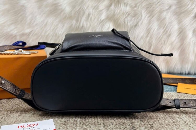Ba Lô LV Montsouris Vibe PM Black Monogram M12587 Màu đen