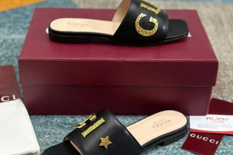 Dép Gucci Cara Logo Leather Flat Slides In Black