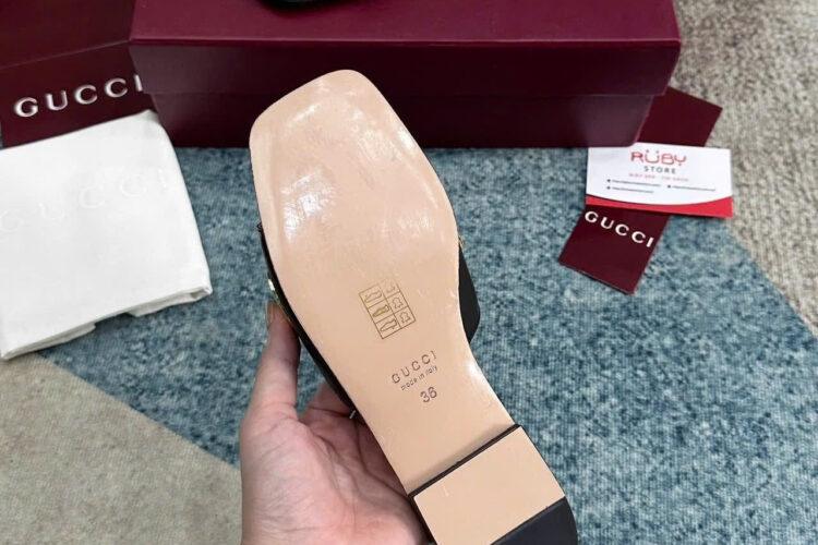 Dép Gucci Cara Logo Leather Flat Slides In Black