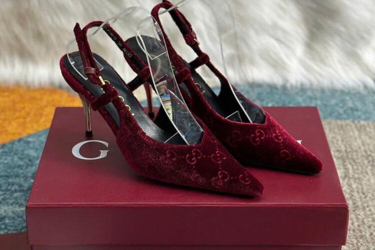 Giày Cao Gót Nhung Gucci Burgundy Velvet Pumps Màu đỏ