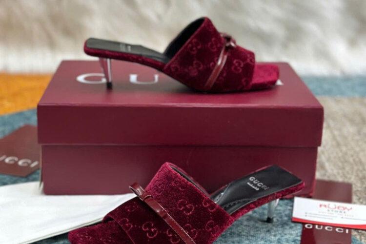 Giày Cao Gót Nhung Gucci Jacquard Burgundy Velvet Bow Mules Màu đỏ