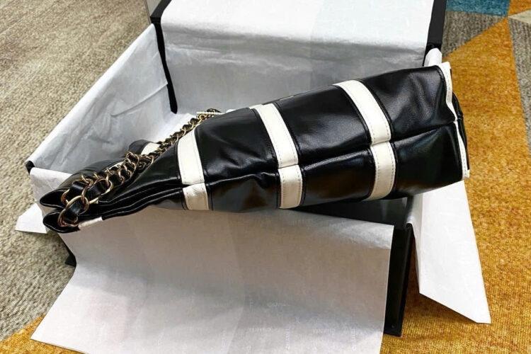 Túi CN 22 Shopping Bag Small Black White Size 35 Đen Trắng