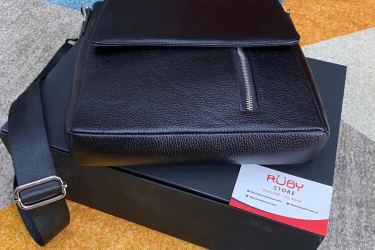 Túi Đeo Chéo RUBY Crossbody Flap Bag Grained Leather Màu Đen