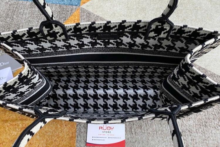 Túi Dior Tote Book Medium Size 36 Black White Marco Houndstooth