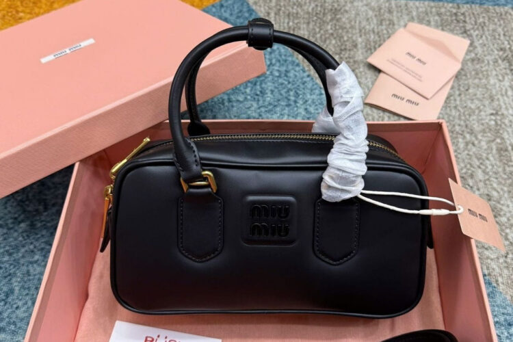 Túi Miu Miu Arcadie Black Leather Regular Bag Size 22 đen