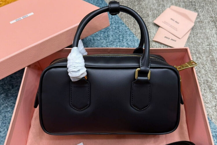 Túi Miu Miu Arcadie Black Leather Regular Bag Size 22 đen