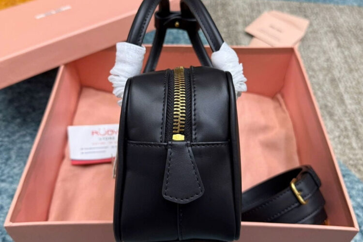 Túi Miu Miu Arcadie Black Leather Regular Bag Size 22 đen