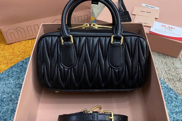 Túi Miu Miu Arcadie Matelassé Nappa Black Leather Bag Size 22 đen