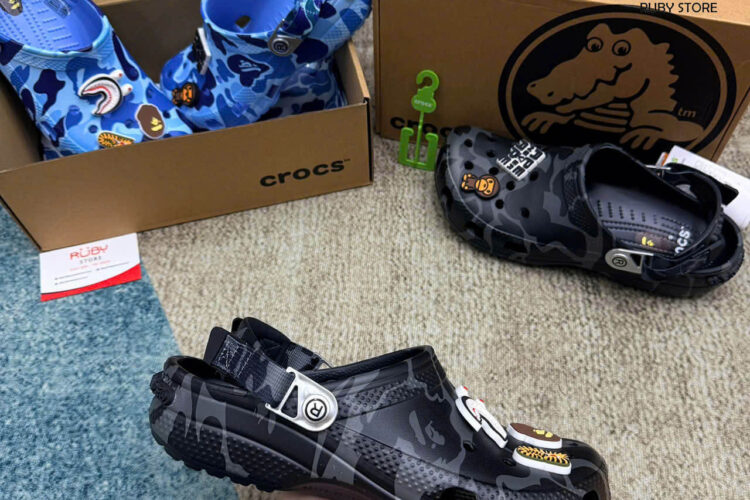 Hình ảnh thực tế dôi dép Crocs x Bape màu đen Rep 1 1